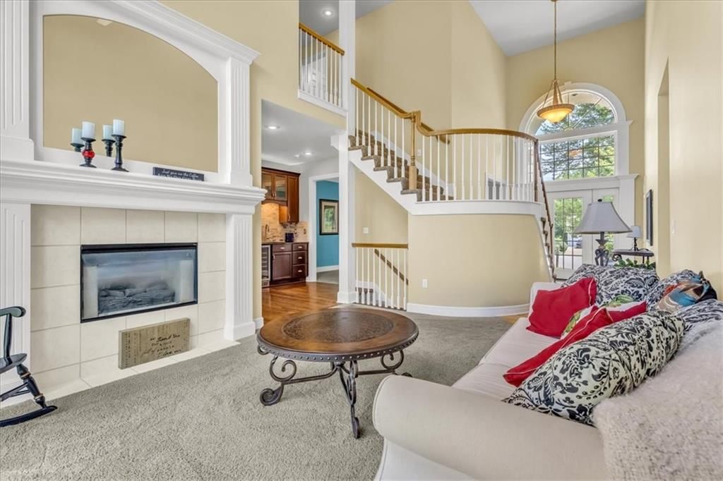 12810 Oakmont Drive — photo 8