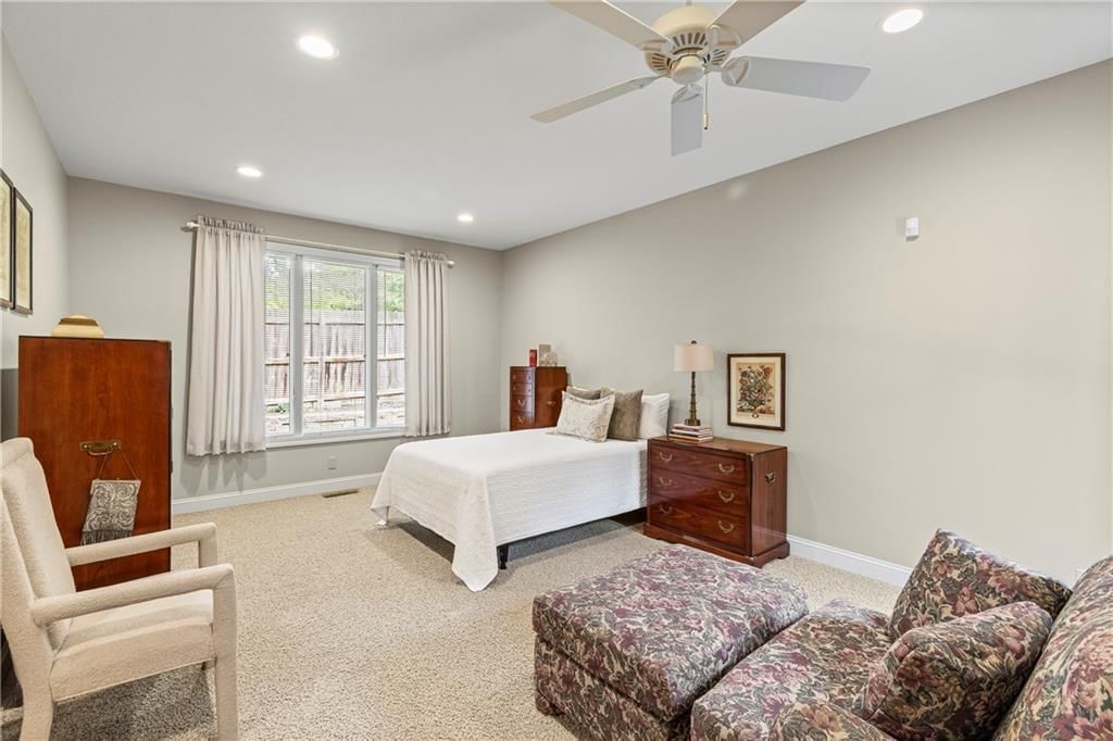 7909 NW Eastside Drive — photo 15
