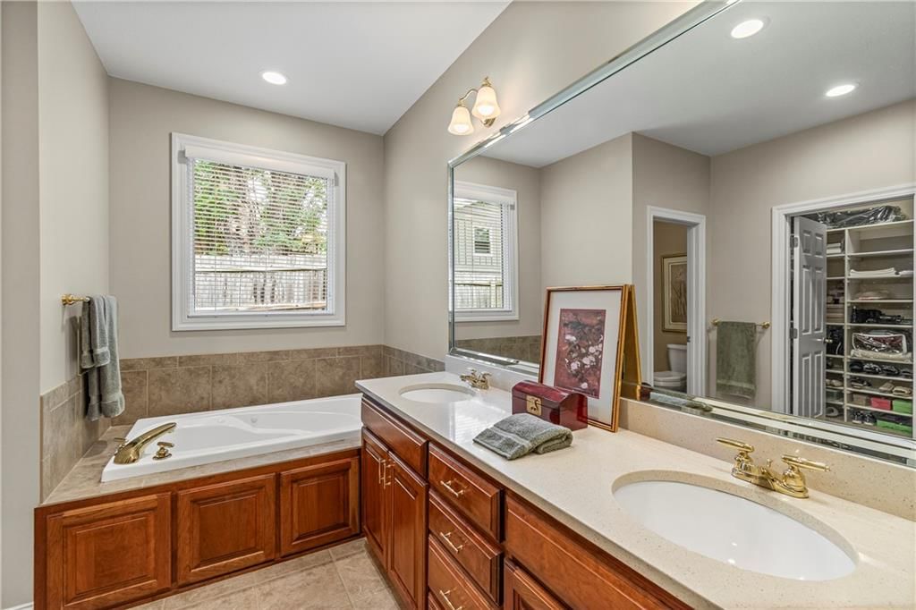 7909 NW Eastside Drive — photo 16