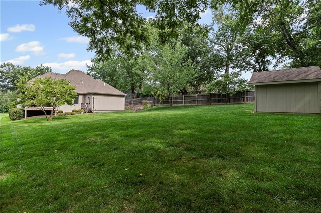7909 NW Eastside Drive — photo 30