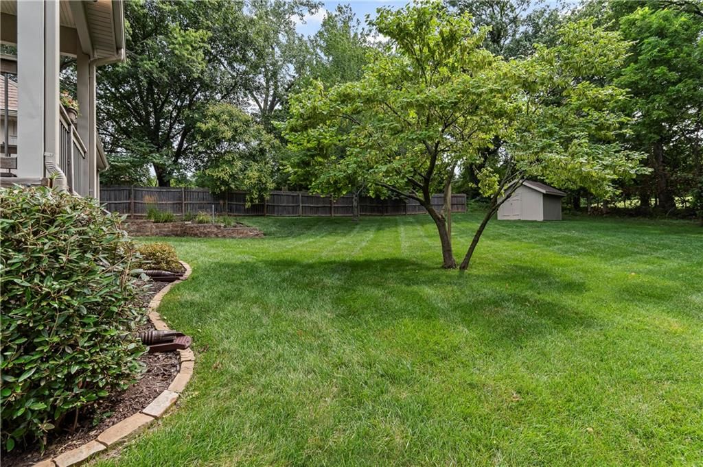 7909 NW Eastside Drive — photo 31