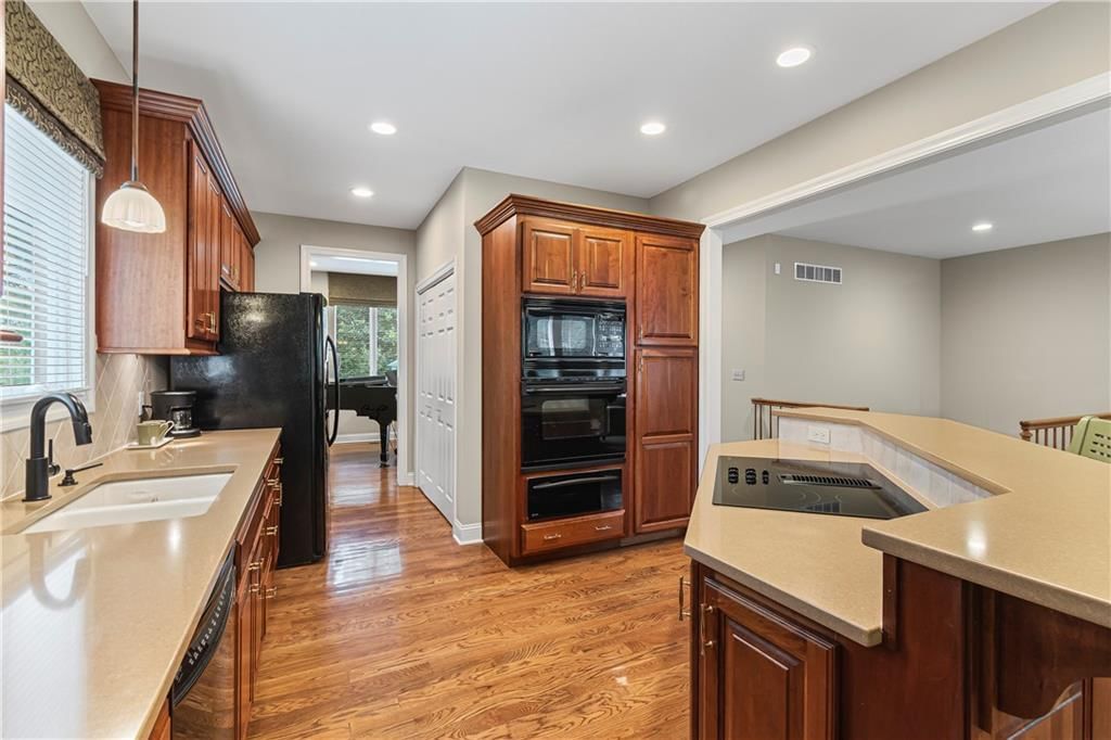 7909 NW Eastside Drive — photo 6
