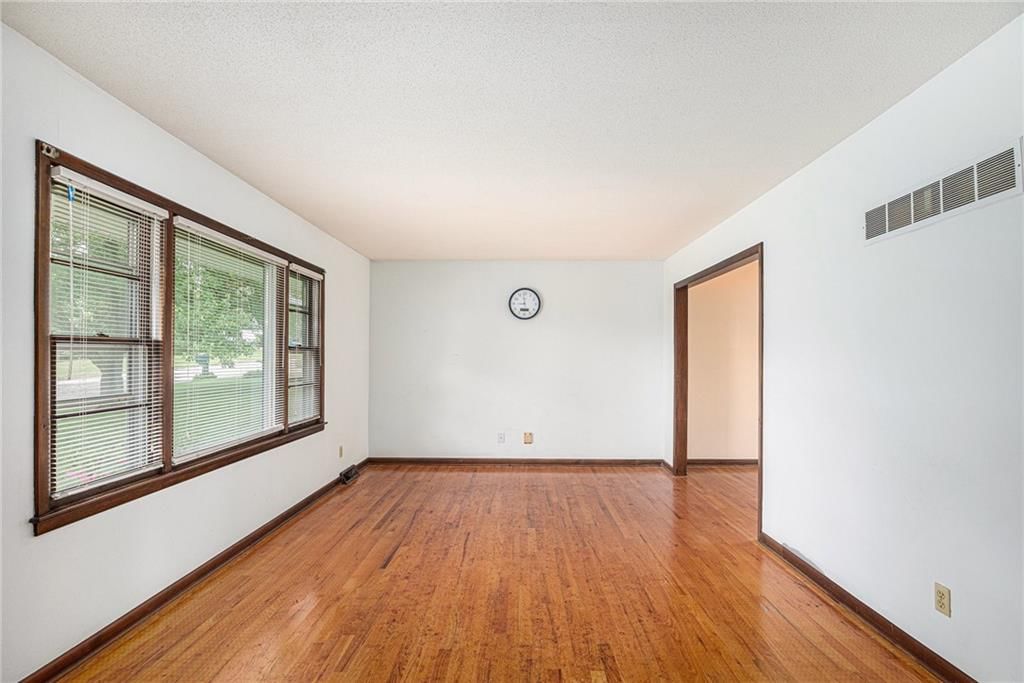 1405 Carrol Drive — photo 4