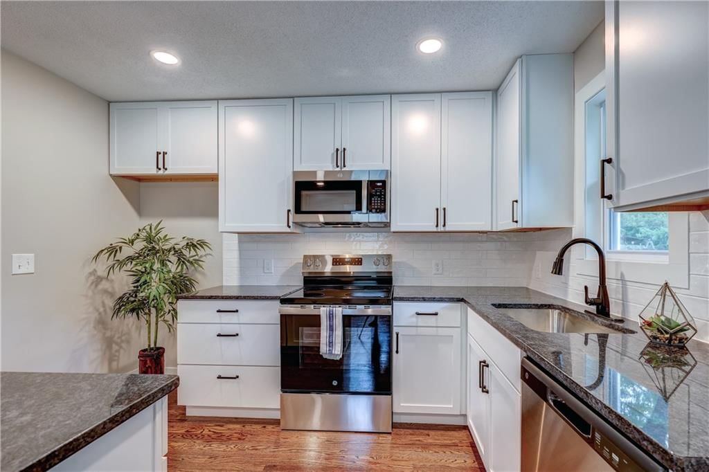 1413 E Ridgeway Drive — photo 6