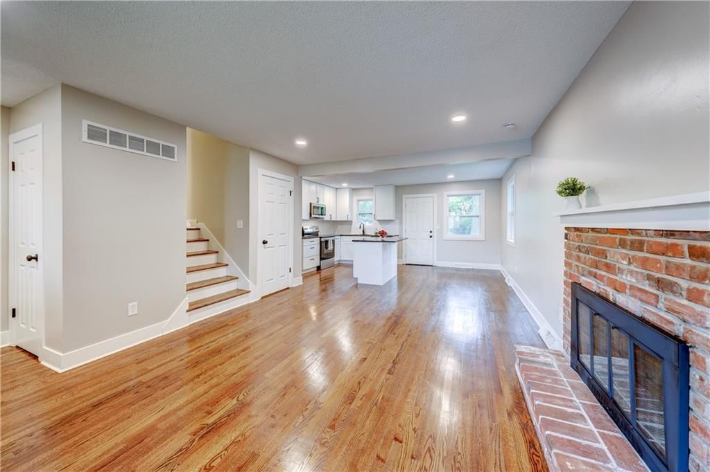 1413 E Ridgeway Drive — photo 10