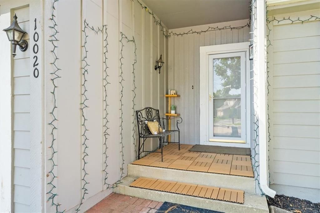 10020 W 86th Street — photo 2