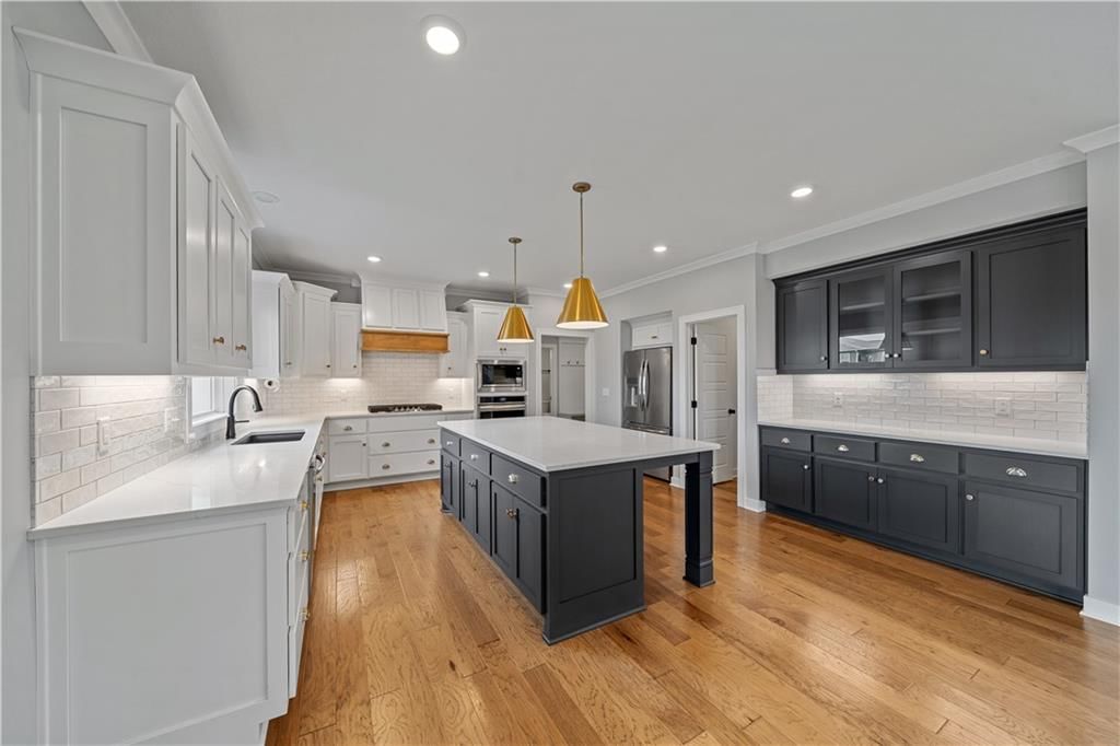 1709 SW Hightown Drive — photo 12