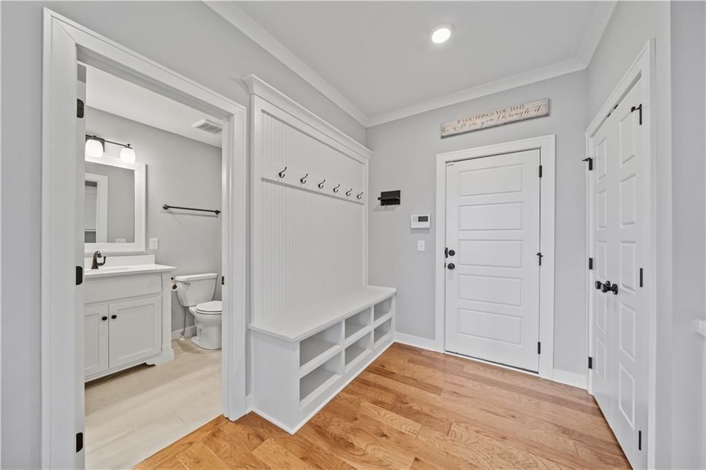 1709 SW Hightown Drive — photo 19