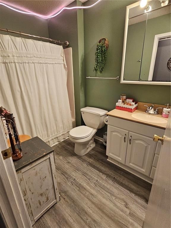 2202 Roma Lane — photo 9