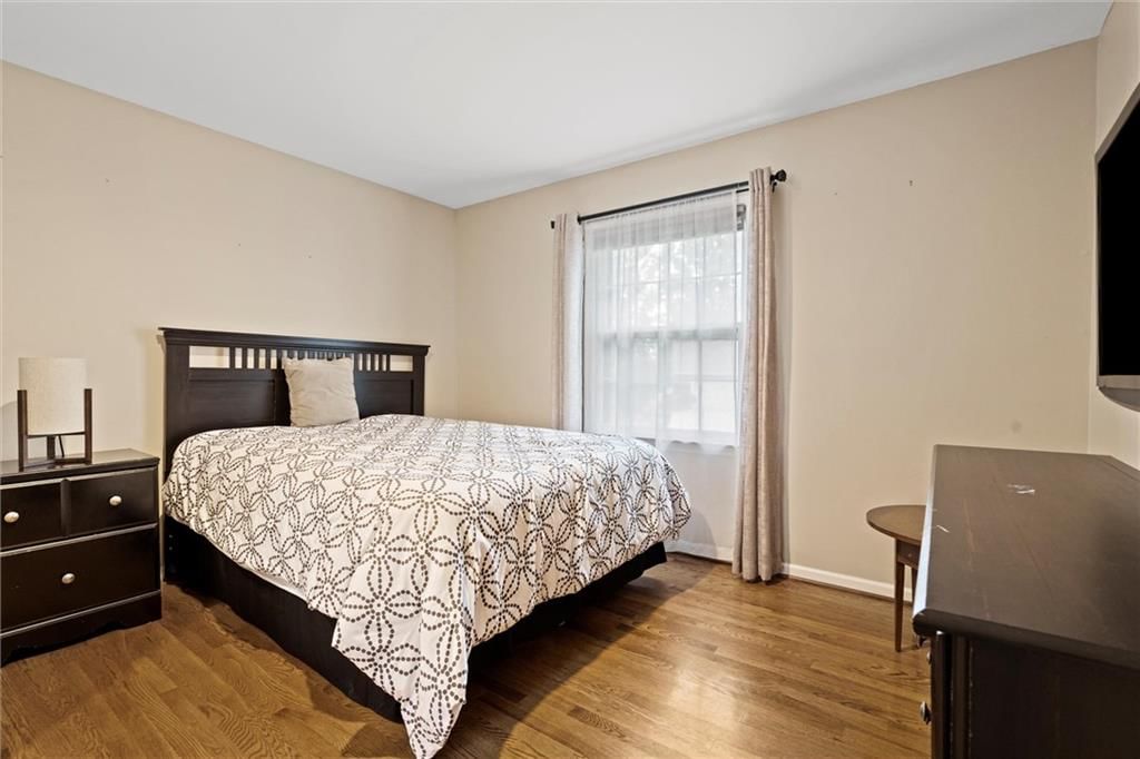 205 NW Shamrock Avenue — photo 25