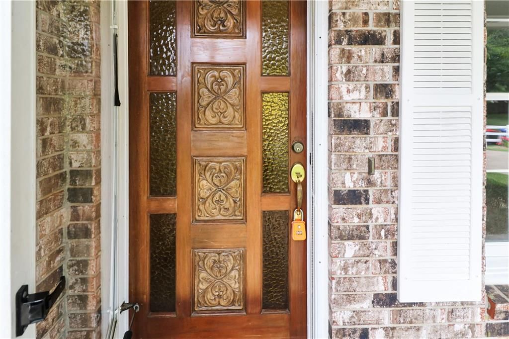 712 E Market Street — photo 27
