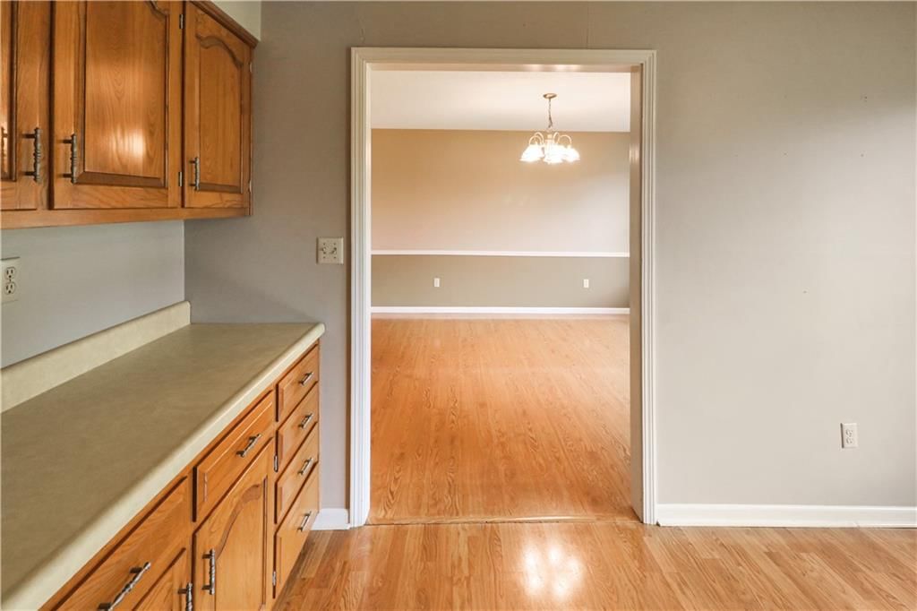 712 E Market Street — photo 38