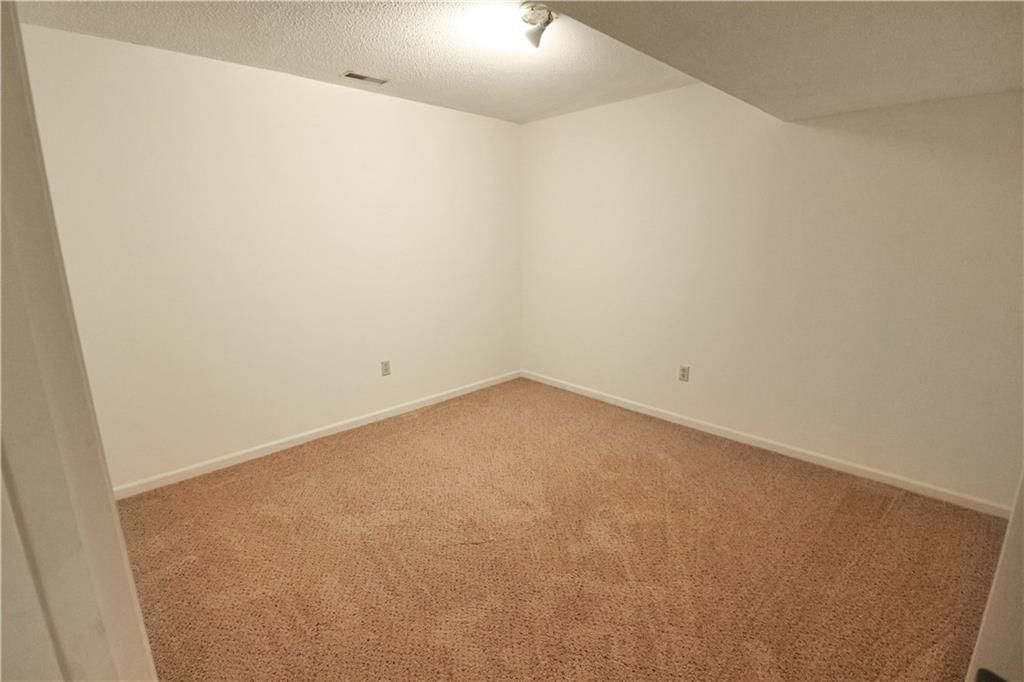 712 E Market Street — photo 61