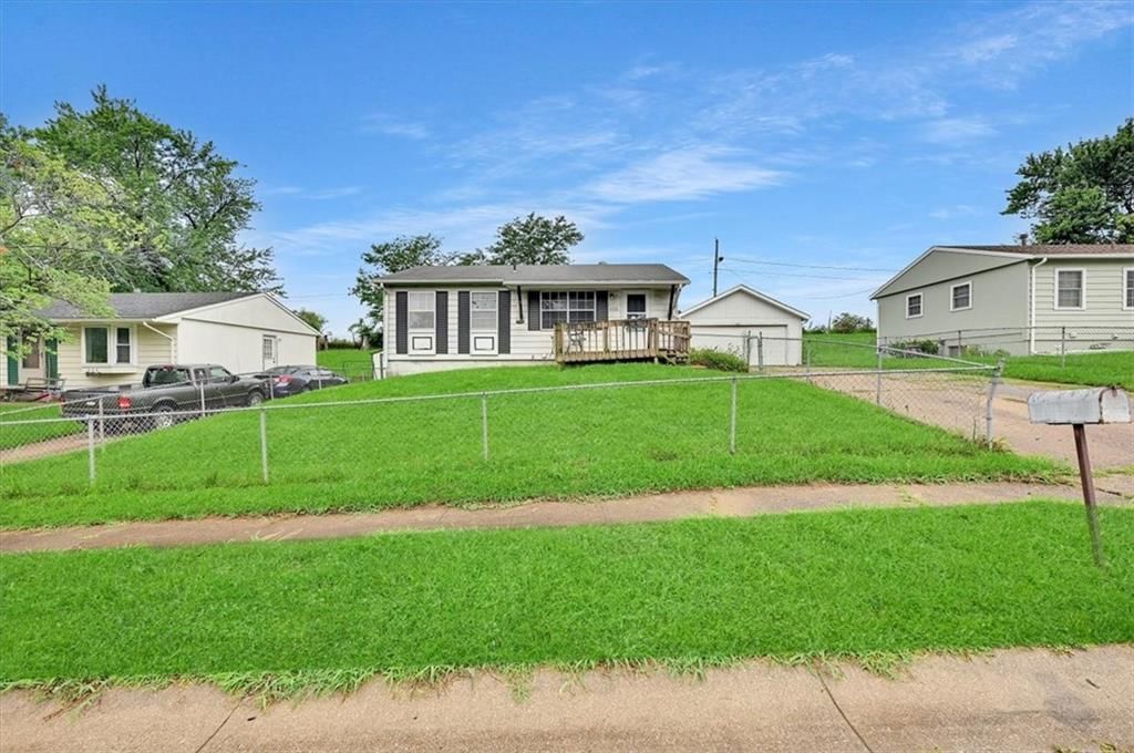 426 N 83rd Place — photo 3