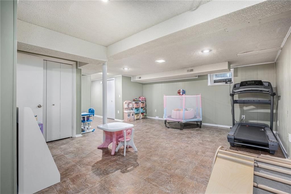 7812 W 72 Terrace — photo 15