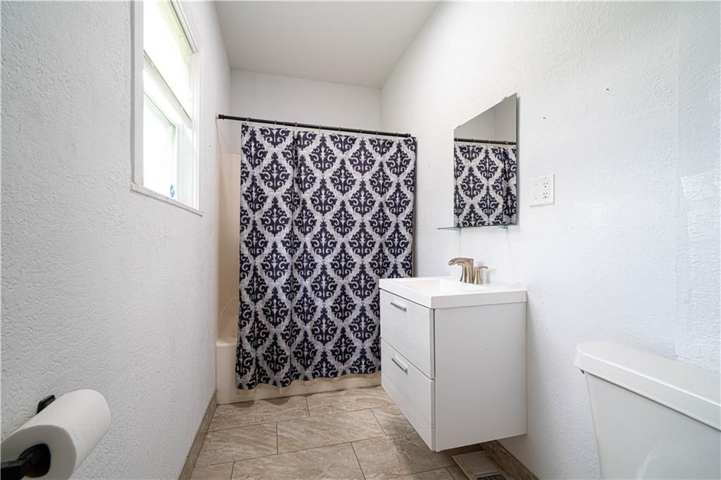 1828 Holman Street — photo 12