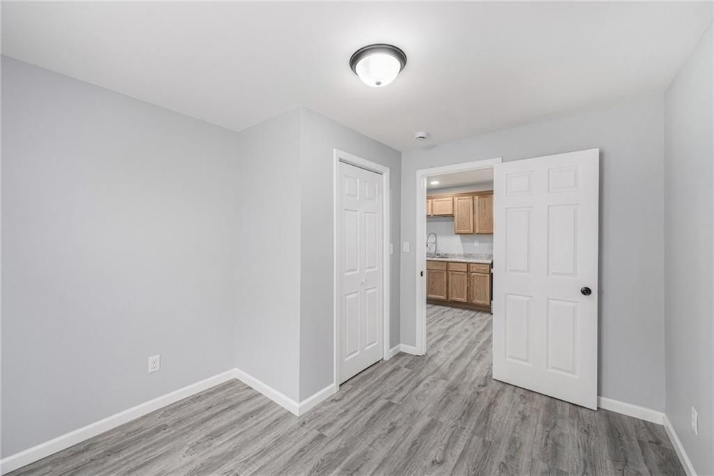 2419 S 10th Street — photo 11