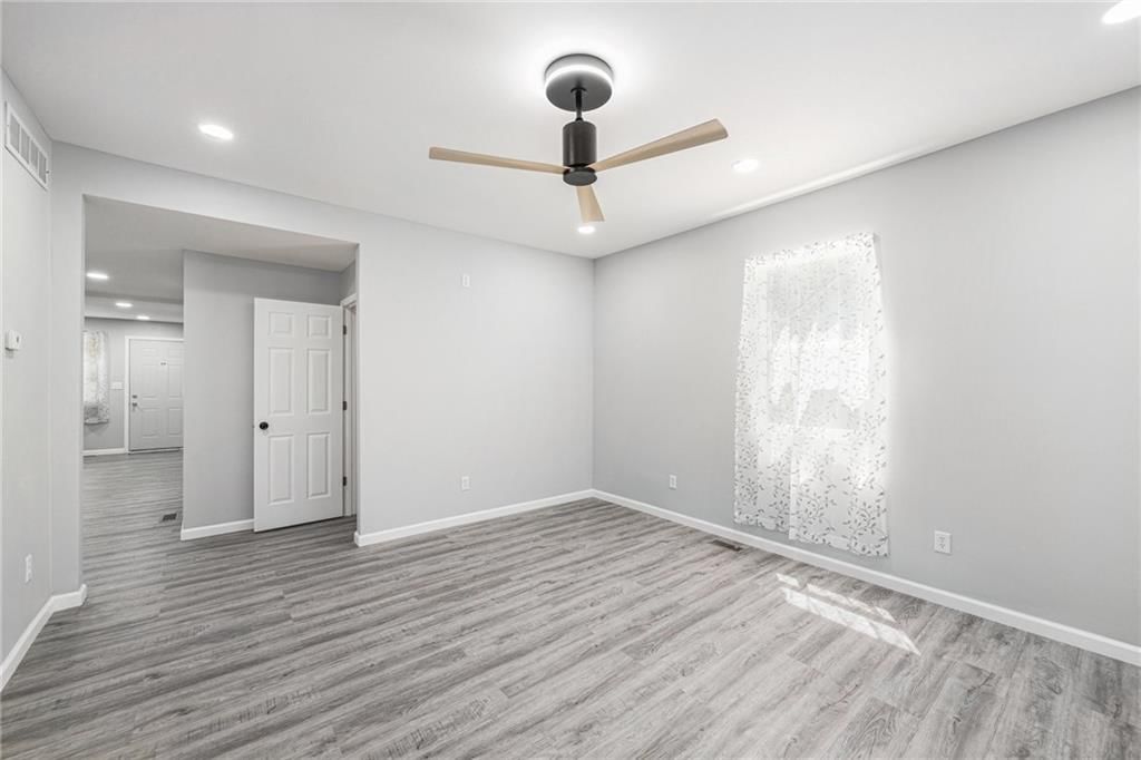 2419 S 10th Street — photo 3