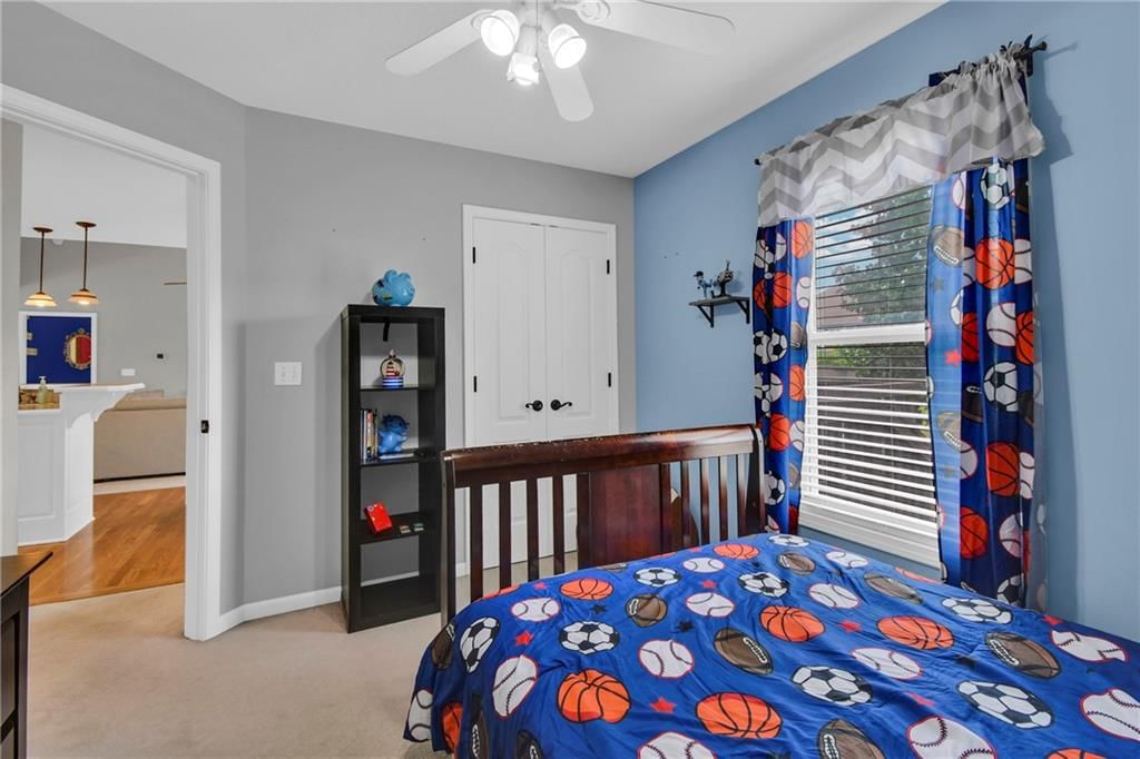 2405 NE Carousel Court — photo 21