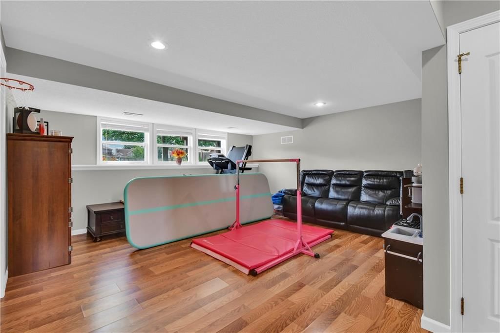 2405 NE Carousel Court — photo 28