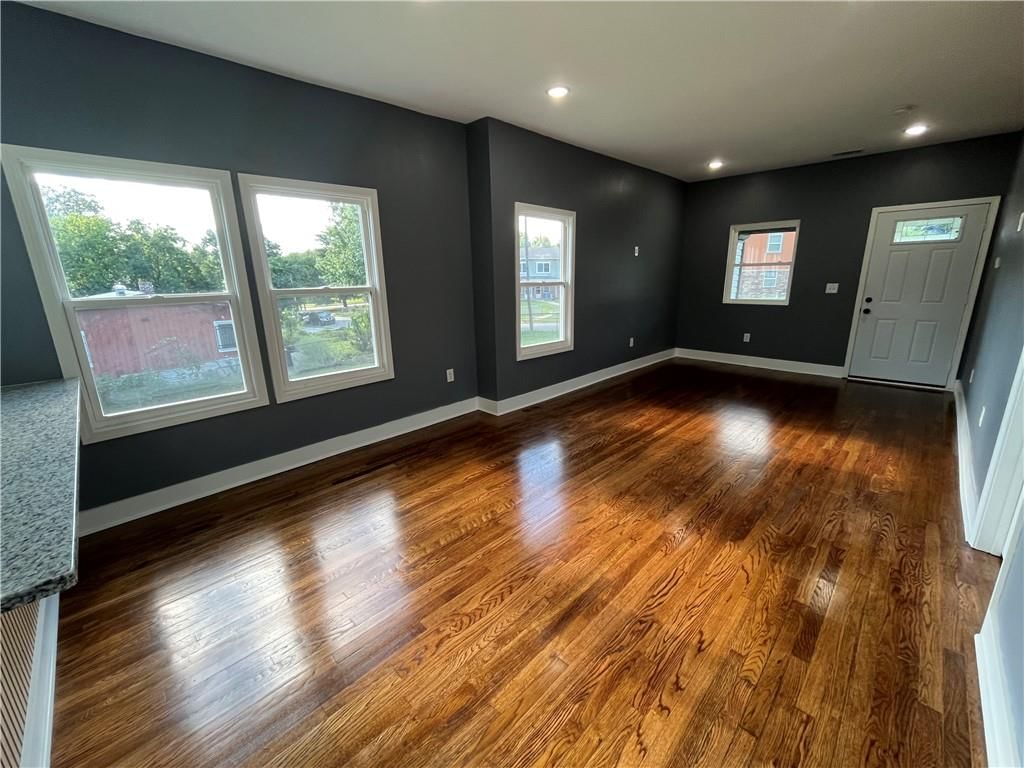 1027 Ohio Avenue — photo 3
