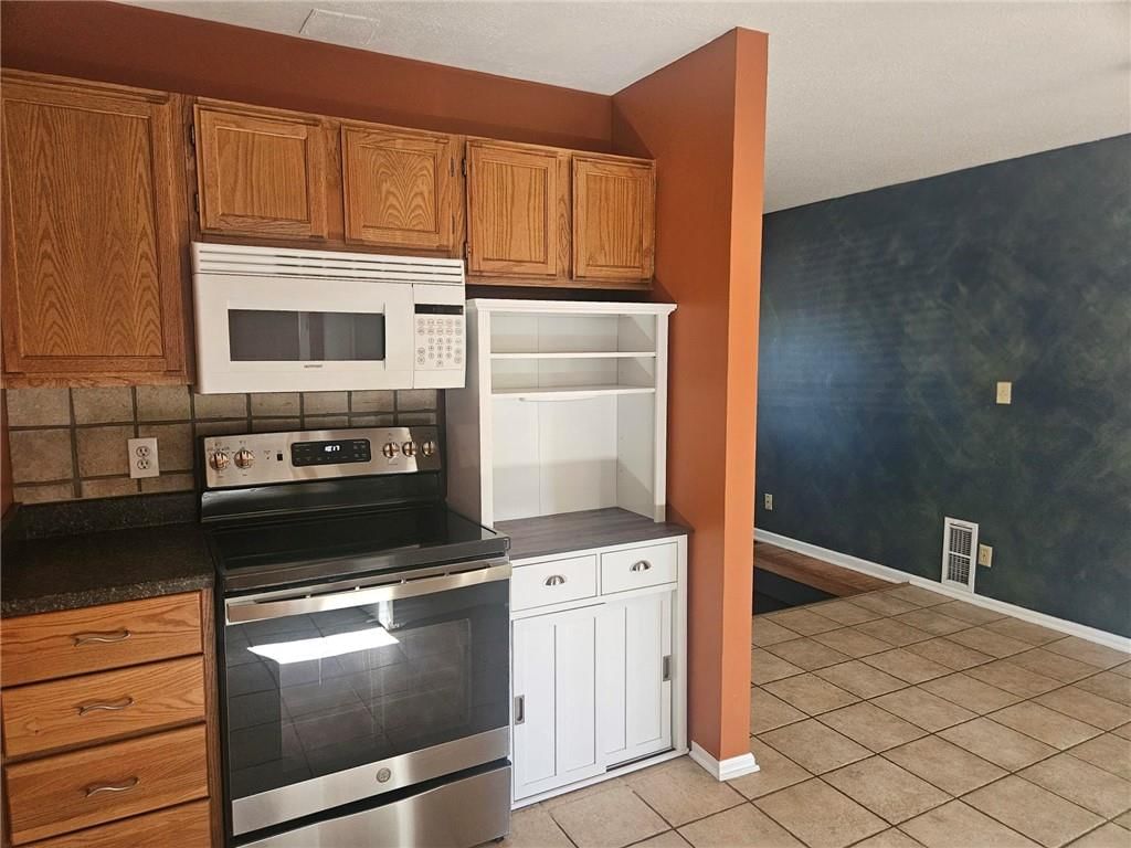 4209 N Hardesty Avenue — photo 17