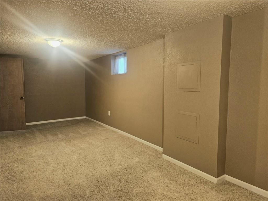 4209 N Hardesty Avenue — photo 32