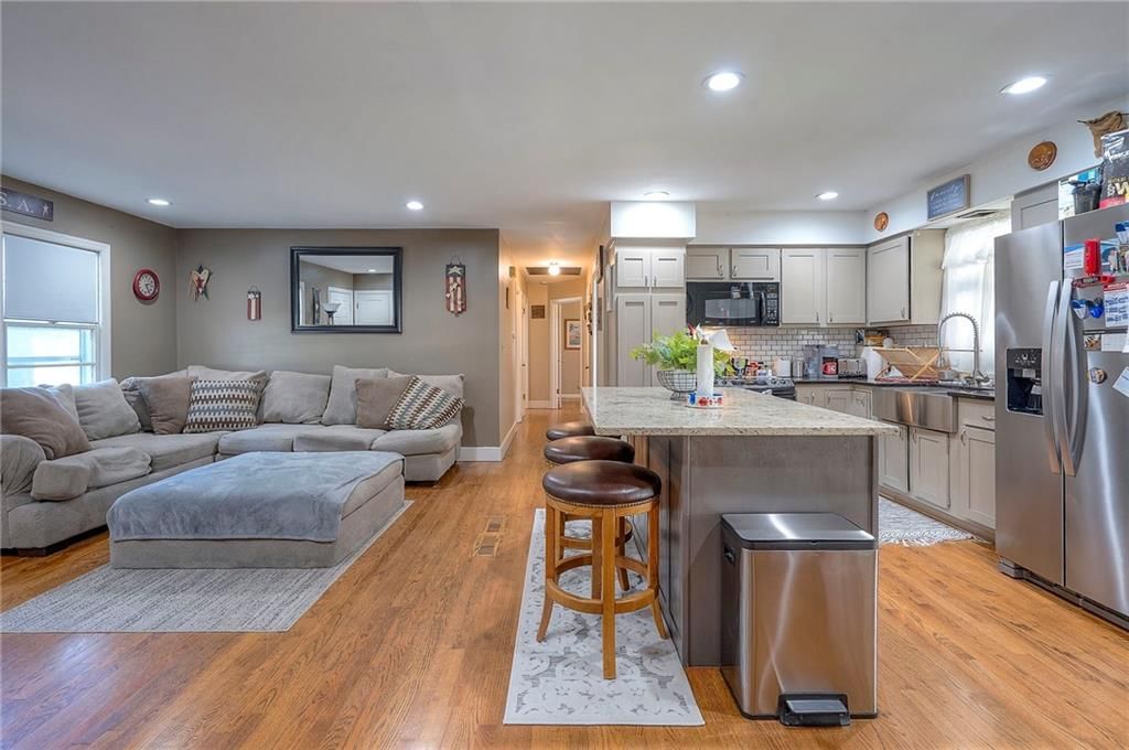 608 W Hale Street — photo 13