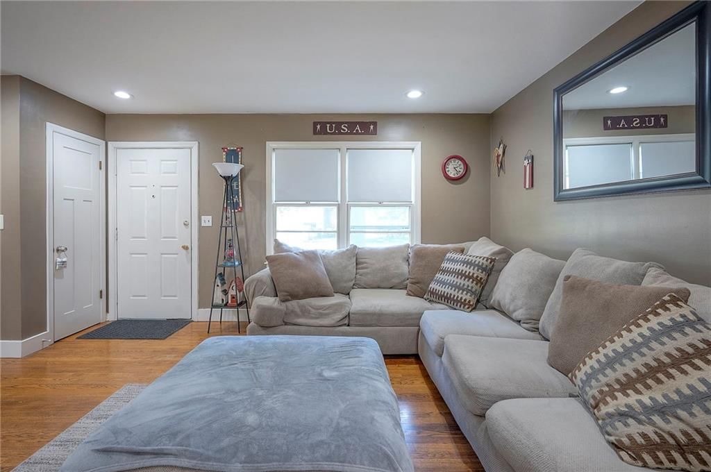 608 W Hale Street — photo 18