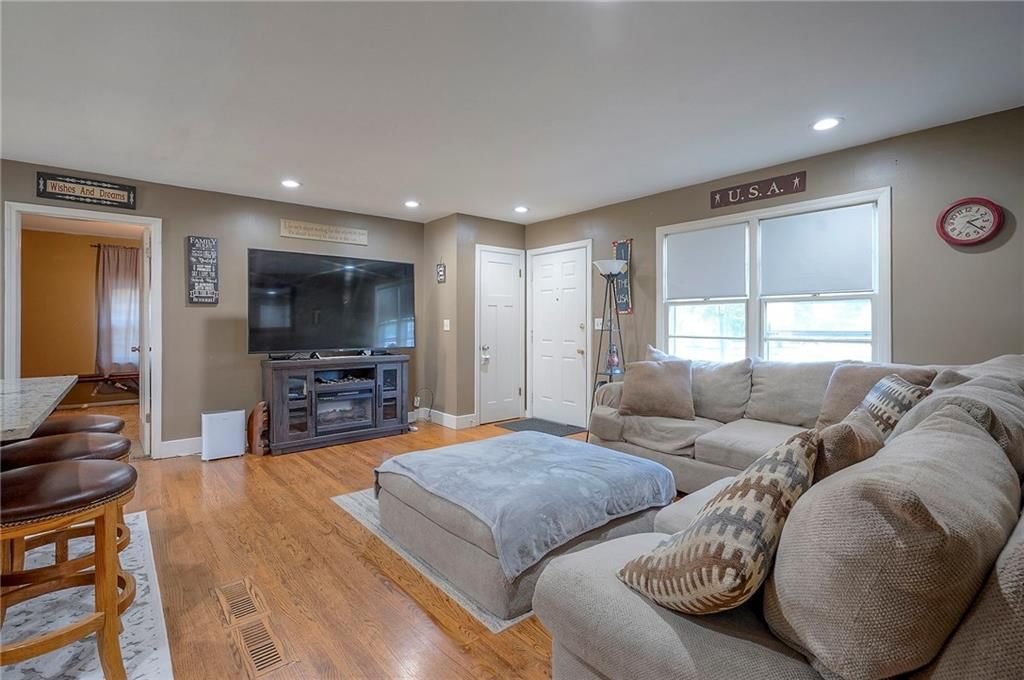 608 W Hale Street — photo 21