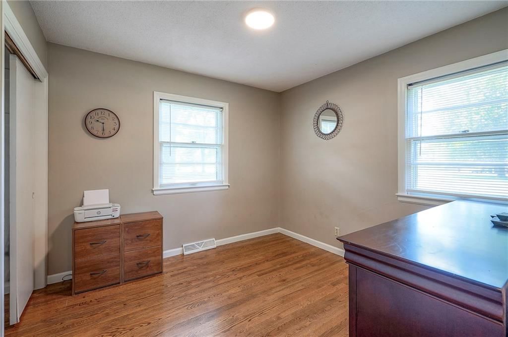 608 W Hale Street — photo 27