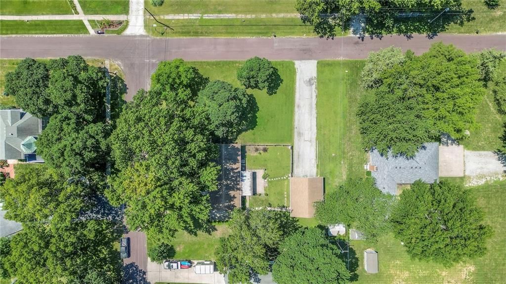 608 W Hale Street — photo 38