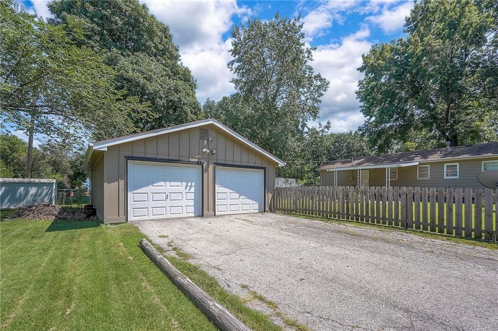 608 W Hale Street — photo 49