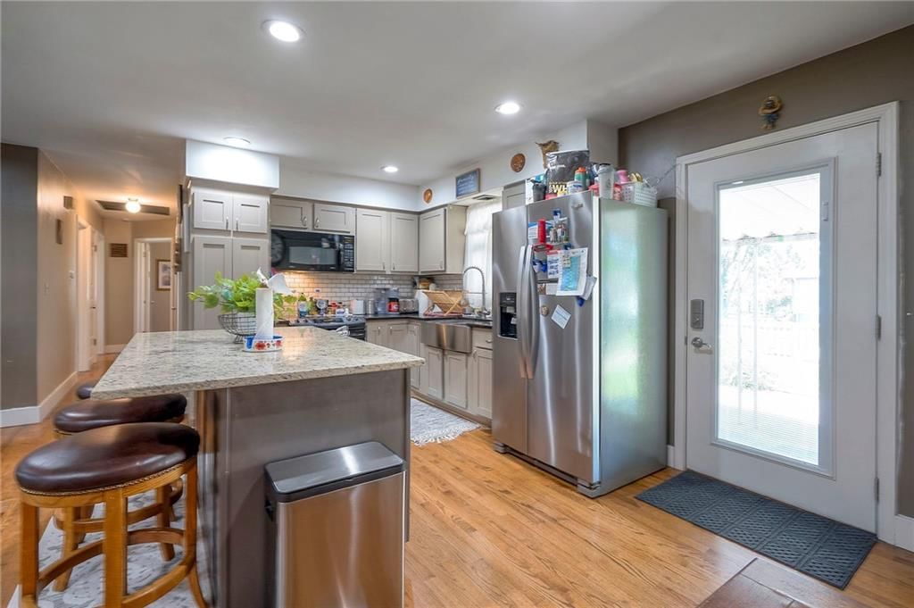 608 W Hale Street — photo 9