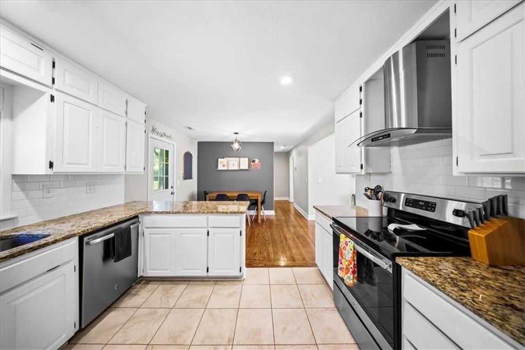 7007 Woodward Street — photo 12