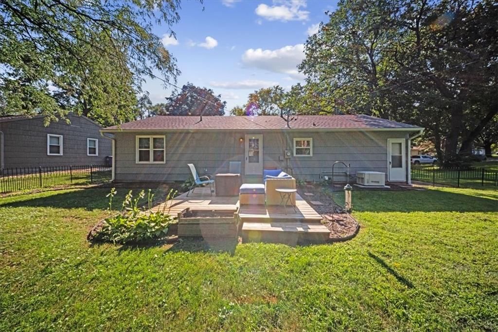 7007 Woodward Street — photo 24