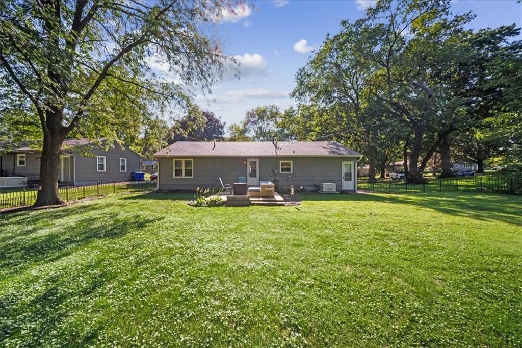 7007 Woodward Street — photo 25