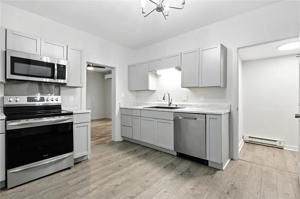 502 Russell Street — photo 15