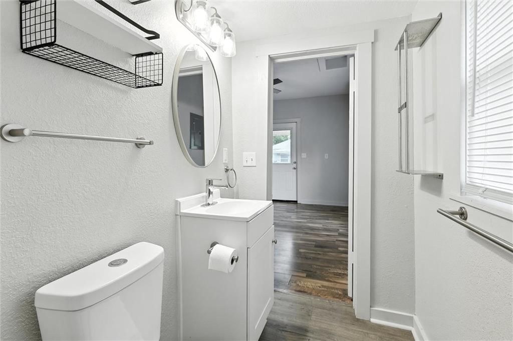 502 Russell Street — photo 16