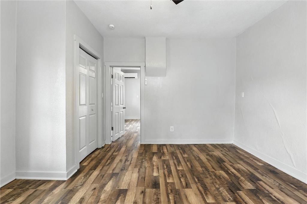 502 Russell Street — photo 22