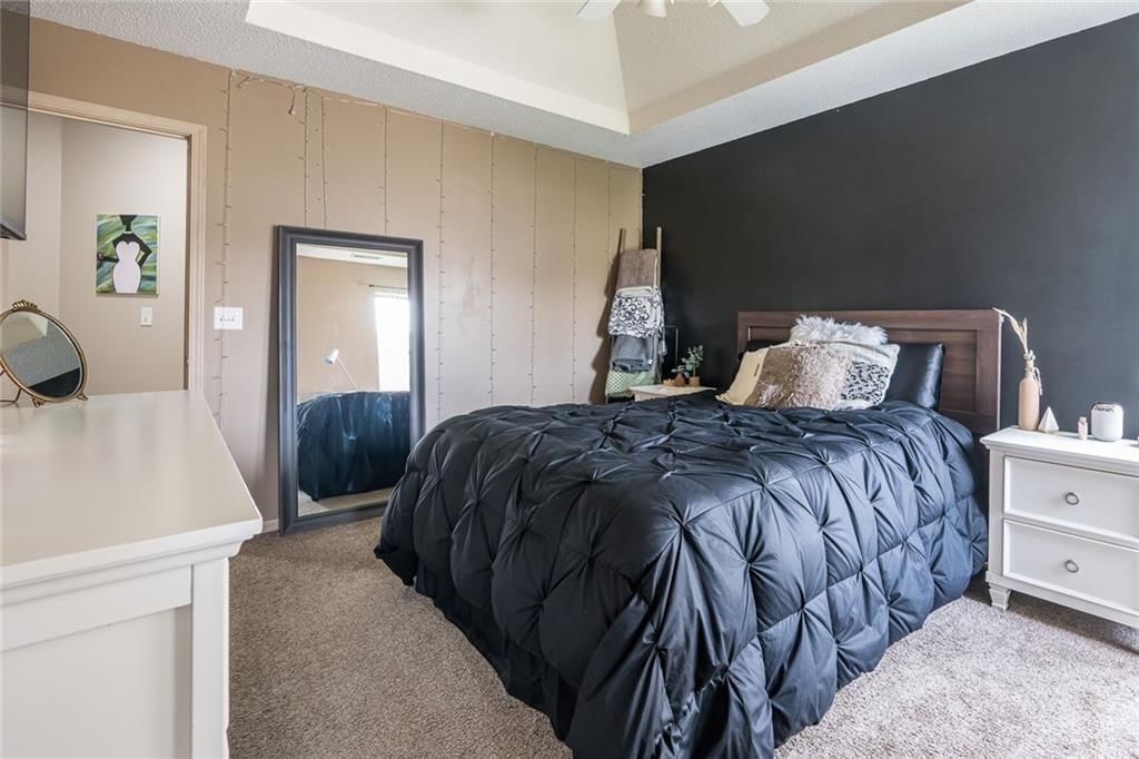 8008 NE Elmwood Avenue — photo 25
