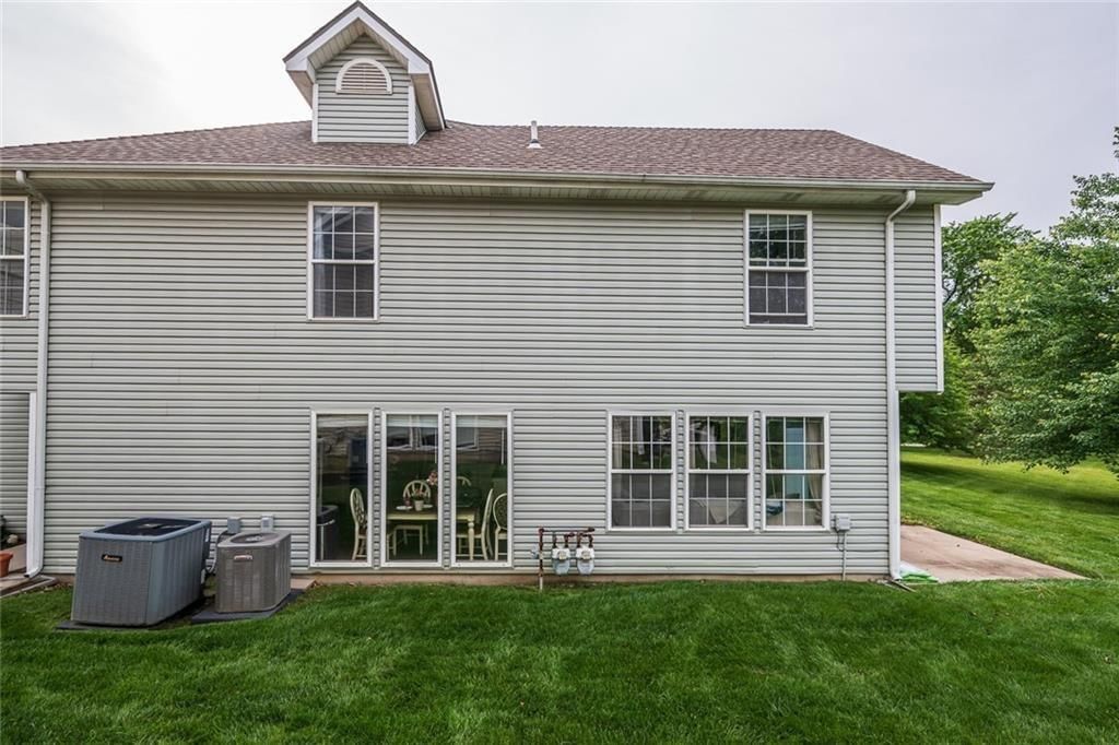 8008 NE Elmwood Avenue — photo 39