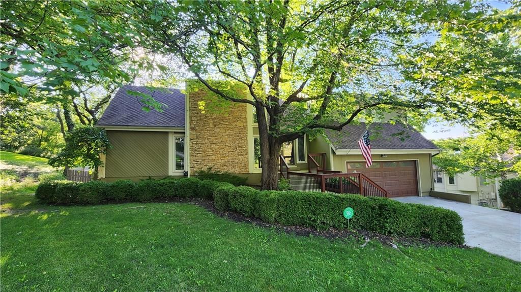 16036 Meadow Lane — photo 2