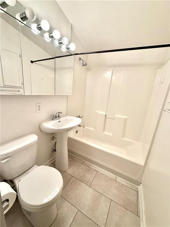 715 E JENKINS Street — photo 9
