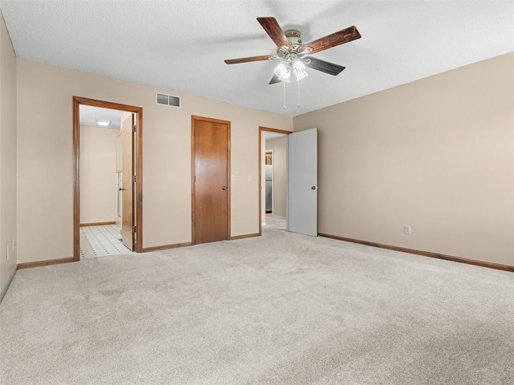 1518 N 42nd Terrace — photo 16