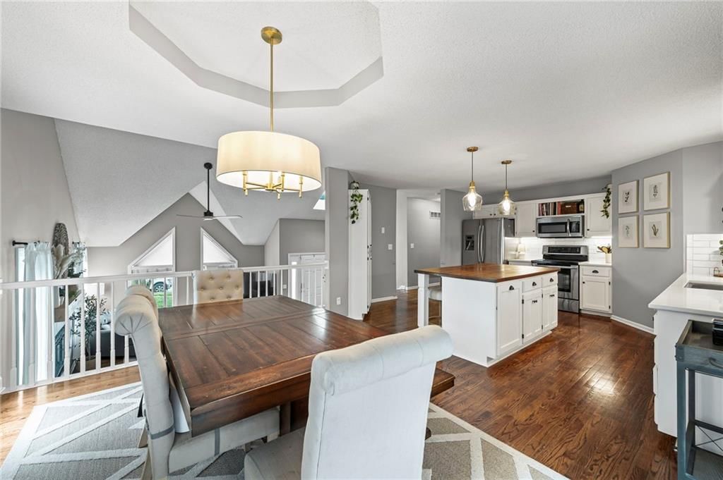 7807 N Adrian Avenue — photo 12