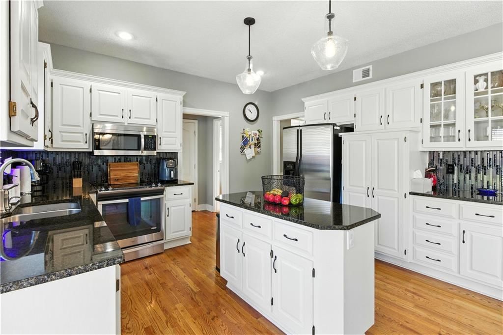 11318 W 132nd Terrace — photo 12