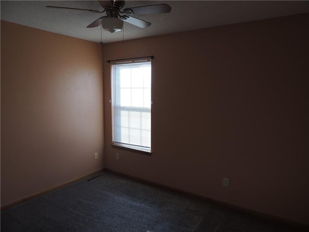 1027 SW Sandy Lane — photo 13