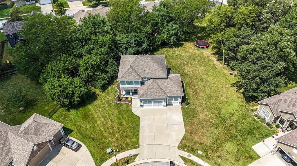 817 Highbush Place — photo 2