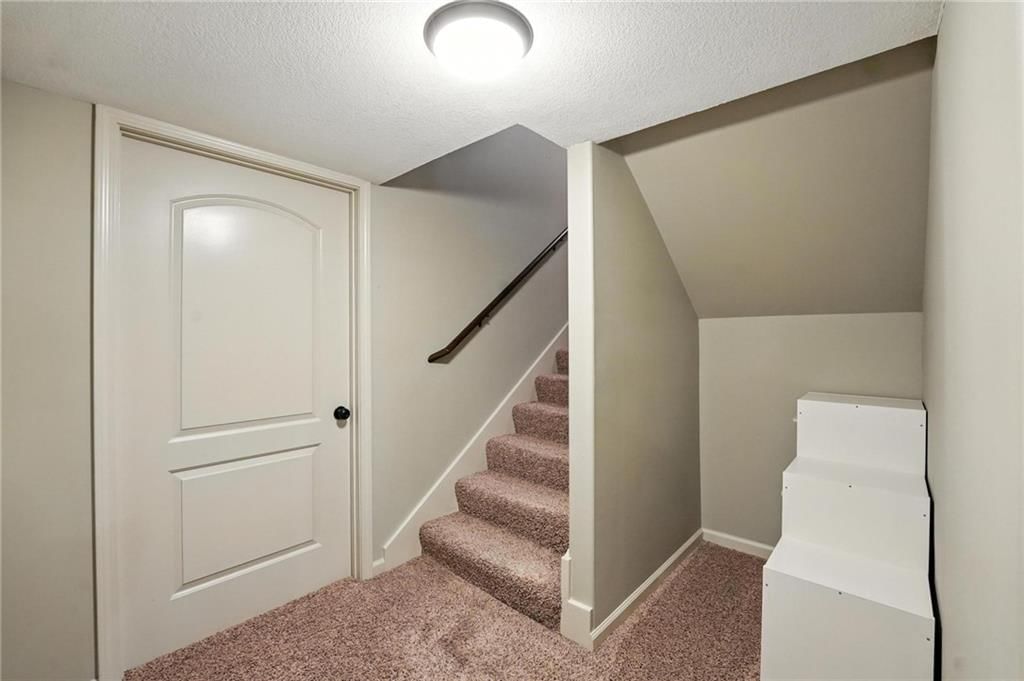 817 Highbush Place — photo 21